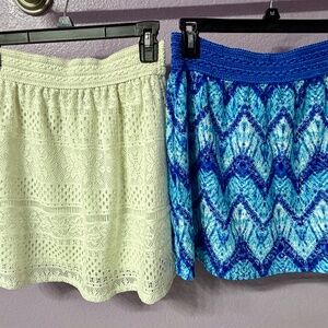 Bundle of 2 lined skirts (girls XL)